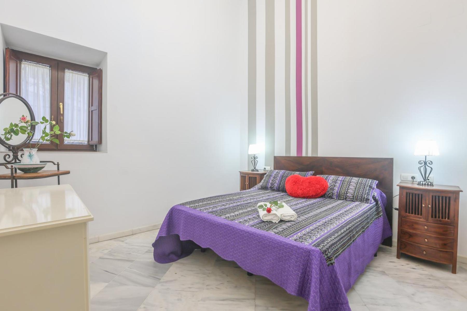 Galindo Center Premium Suites, Free Parking 塞维利亚 外观 照片